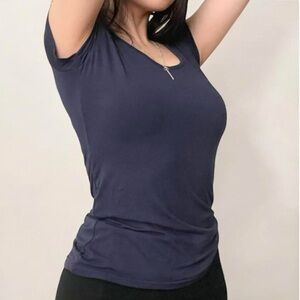 WOMEN'S SHEER BLANK TEE.